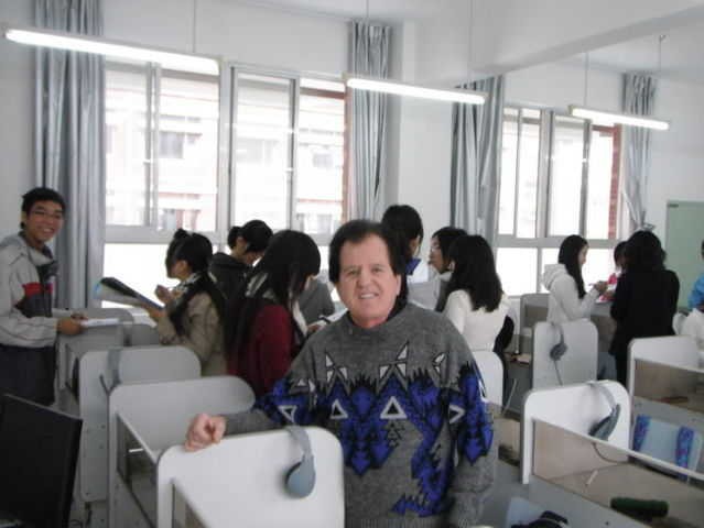 Teaching univ students in Shanghai,China 2012